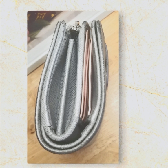 Prada Tri Color Saffiano Leather Wallet Greyish/Blue & Pink/Tan w/C.O. 🌸 - Picture 9 of 13